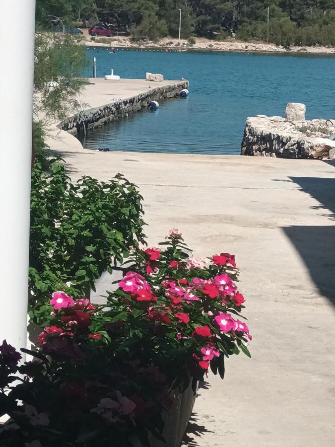 Volat Apartments Betina  Dış mekan fotoğraf