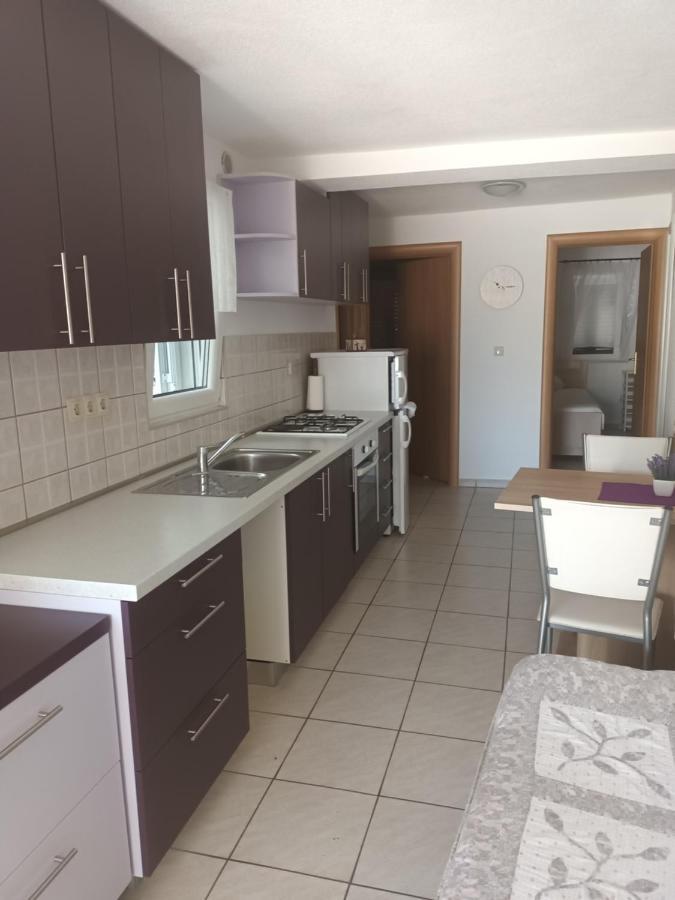 Volat Apartments Betina  Dış mekan fotoğraf