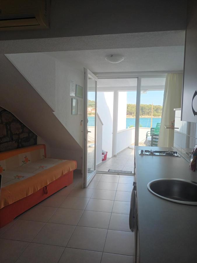 Volat Apartments Betina  Dış mekan fotoğraf