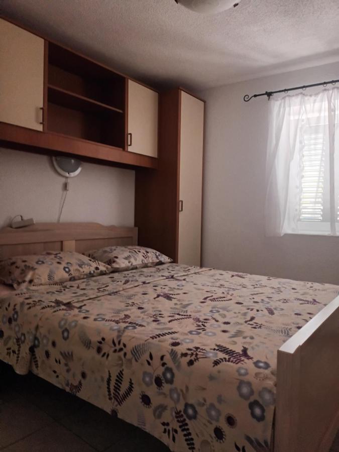 Volat Apartments Betina  Dış mekan fotoğraf