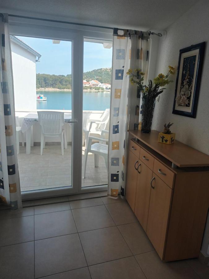 Volat Apartments Betina  Dış mekan fotoğraf