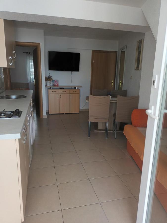 Volat Apartments Betina  Dış mekan fotoğraf