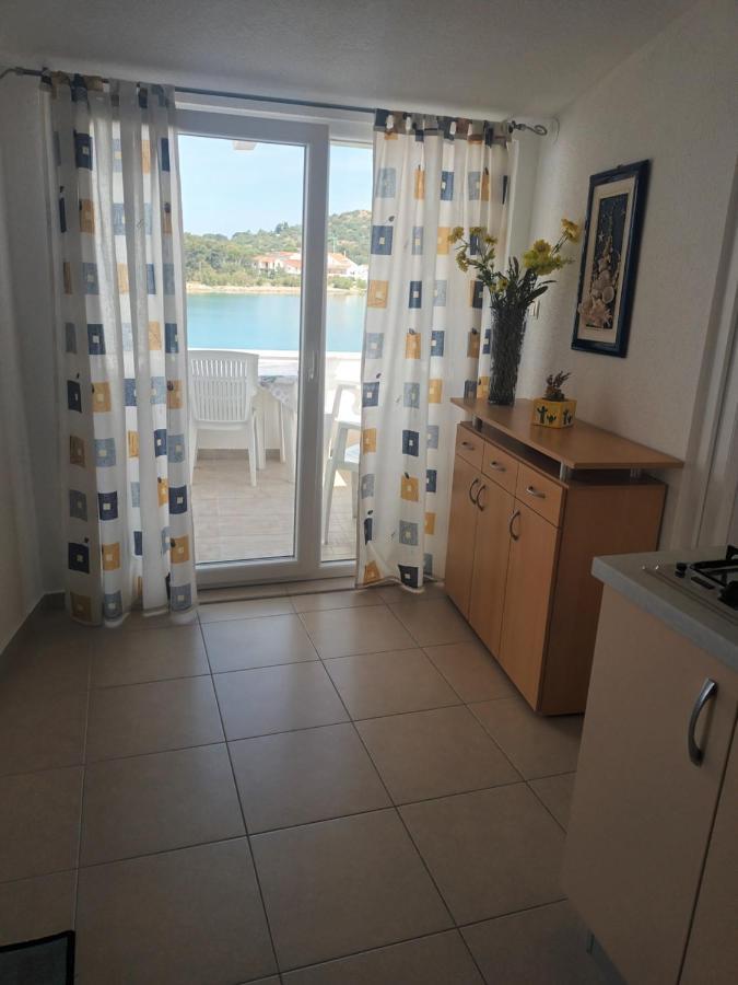Volat Apartments Betina  Dış mekan fotoğraf