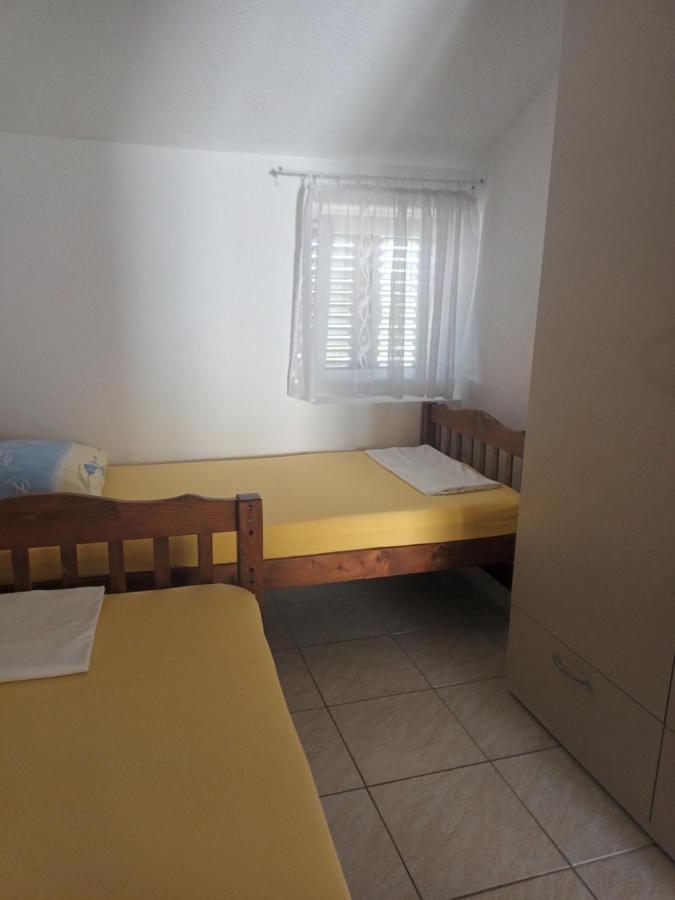 Volat Apartments Betina  Dış mekan fotoğraf