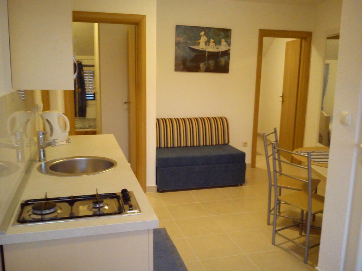 Volat Apartments Betina  Dış mekan fotoğraf