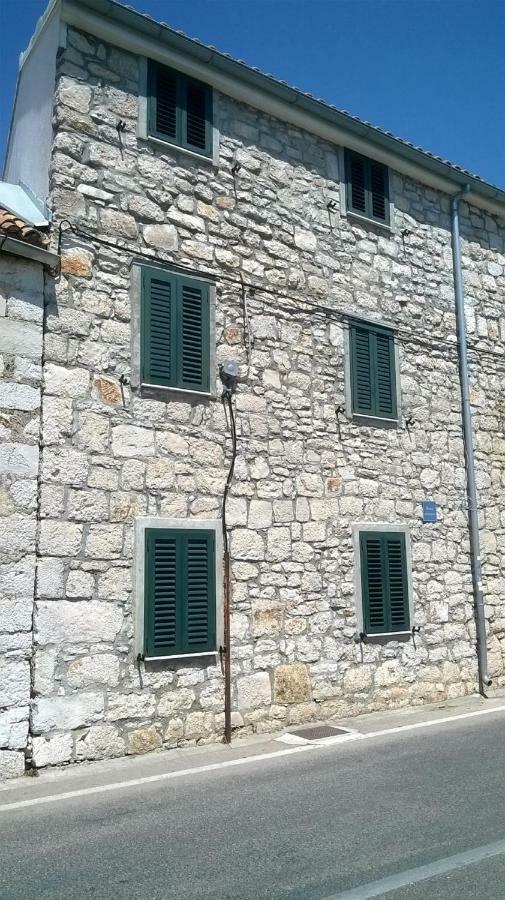 Volat Apartments Betina  Dış mekan fotoğraf