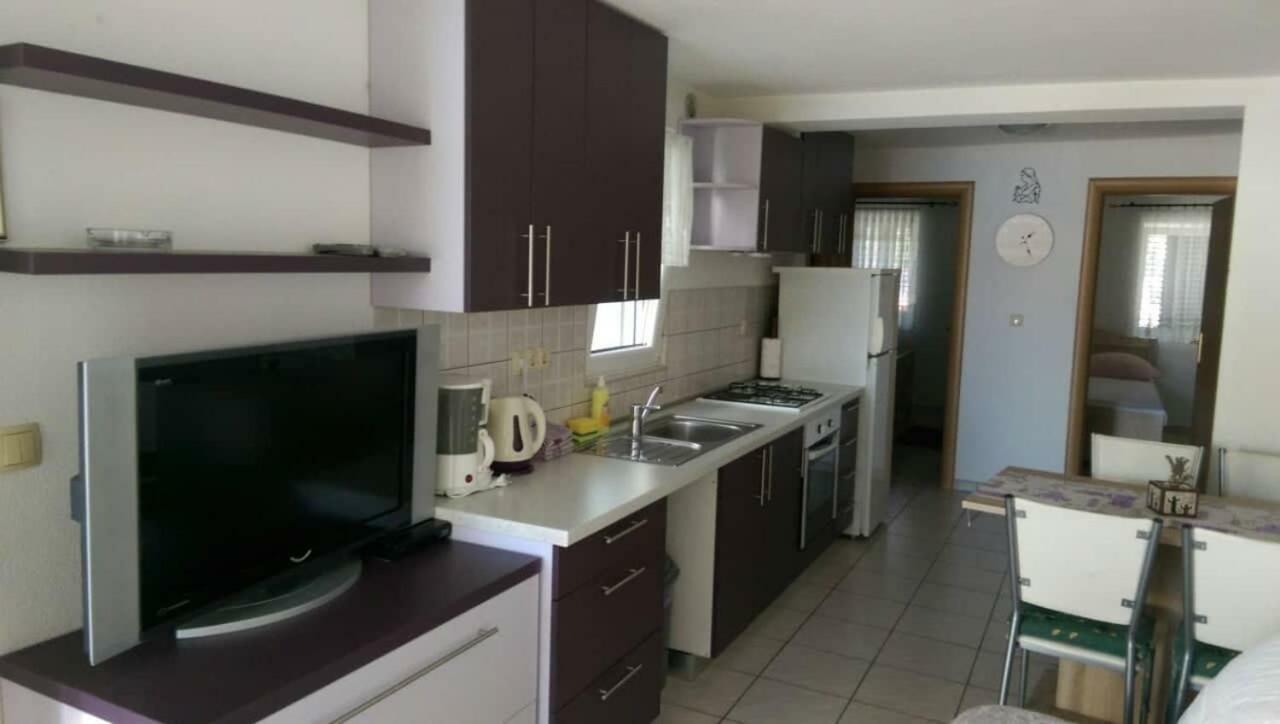 Volat Apartments Betina  Dış mekan fotoğraf